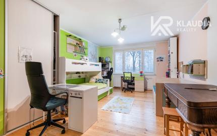 Rekonštr. 3-izb.byt s  logiou, 79m2, Zombová ul, KE-KVP