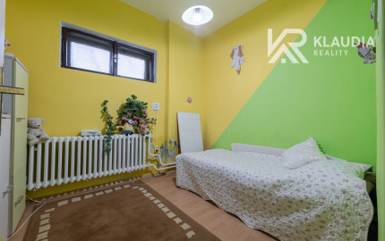 Vidiecky RD so 4-5izbami, 6,5 ár.pozemok, Lorinčík