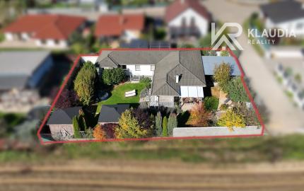 4-izb.rodinný dom s 8,2 ár.pozemkom, Vajkovce, Slnečná stráň