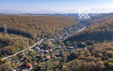 PREDAJ ZNÍŽENÁ CENA - Murovaná chata, 2,4 ár.  Myslava Maša