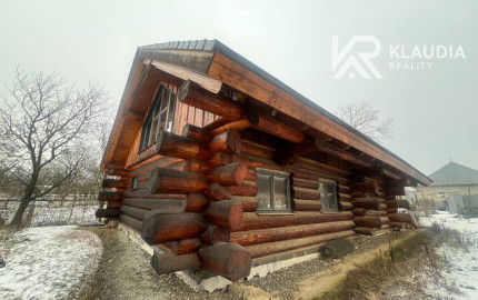 Drevený zrub v obci Ploské – skvelá investícia blízko Košíc