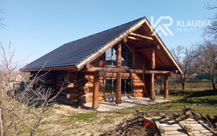 Drevený zrub v obci Ploské – skvelá investícia blízko Košíc