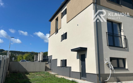 5 izb.RD+4 ár.pozemok, nová kvalitná rek.,Jazdecká ul, Sever