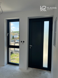 5 izb.RD+4 ár.pozemok, nová kvalitná rek.,Jazdecká ul, Sever