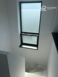 5 izb.RD+4 ár.pozemok, nová kvalitná rek.,Jazdecká ul, Sever