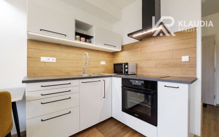 1,5izb.byt, zariadený, 35m2, Učňovská 2, KE-časť Šaca