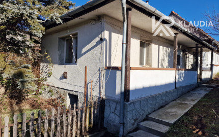 2 domy s 6,2ár.pozemkom, obec Hollóháza, Maďarsko