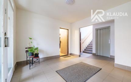 Útulný a bezbariérový 1 izbový byt s loggiou pri OC Optima