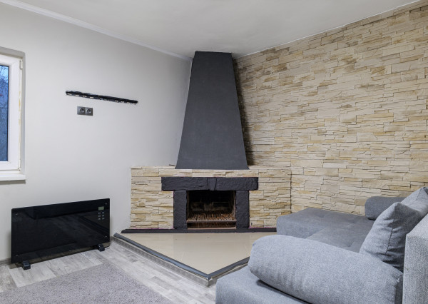 PREDAJ ZNÍŽENÁ CENA - Murovaná chata, 2,4 ár.  Myslava Maša