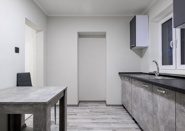 PREDAJ ZNÍŽENÁ CENA - Murovaná chata, 2,4 ár.  Myslava Maša