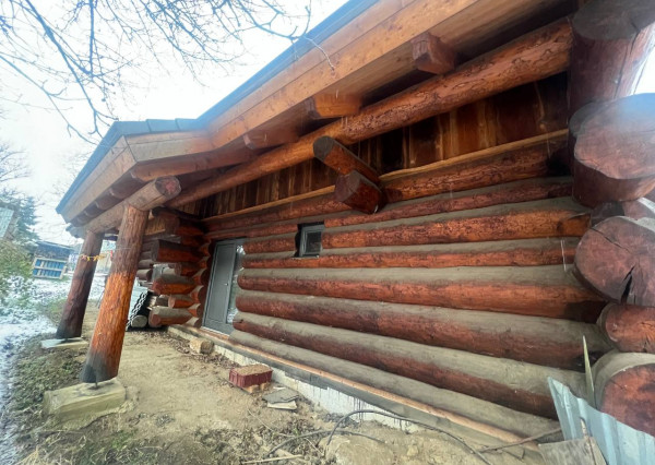 Drevený zrub v obci Ploské – skvelá investícia blízko Košíc