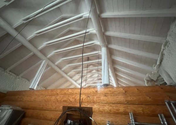 Drevený zrub v obci Ploské – skvelá investícia blízko Košíc