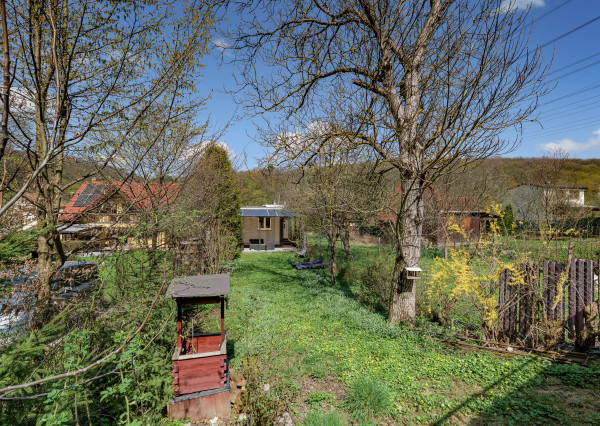 PREDAJ ZNÍŽENÁ CENA - Murovaná chata, 2,4 ár.  Myslava Maša