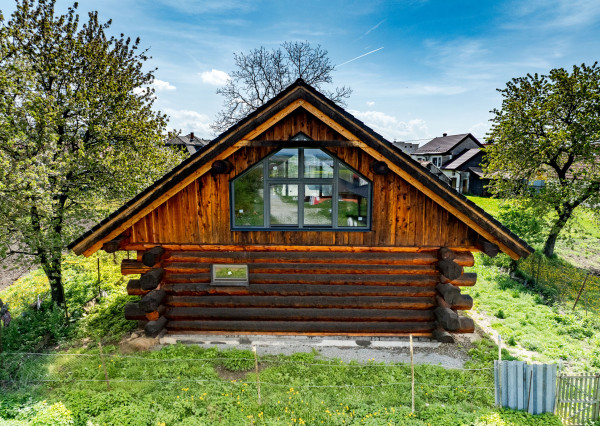Drevený zrub v obci Ploské – skvelá investícia blízko Košíc