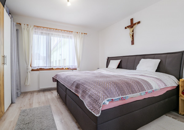 Dom s pozemkom v obci Tornyosnémeti, 20 km od KE- Maďarsko