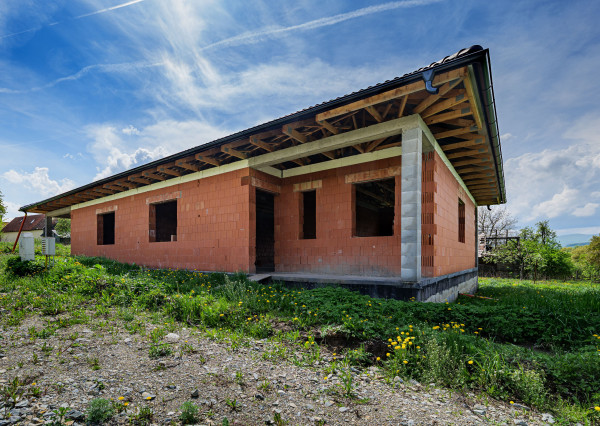 Moderný 4-izb. bungalov Ploské  komplet dokončenie 299.000 €