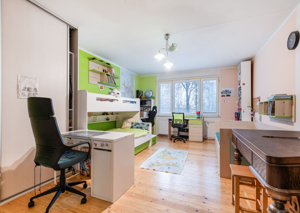 Rekonštr. 3-izb.byt s  logiou, 79m2, Zombová ul, KE-KVP