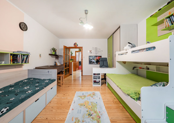 Rekonštr. 3-izb.byt s  logiou, 79m2, Zombová ul, KE-KVP