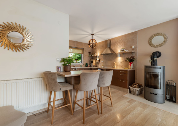 4-izb.rodinný dom s 8,2 ár.pozemkom, Vajkovce, Slnečná stráň