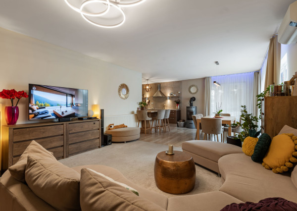 4-izb.rodinný dom s 8,2 ár.pozemkom, Vajkovce, Slnečná stráň