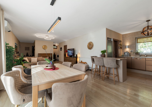 4-izb.rodinný dom s 8,2 ár.pozemkom, Vajkovce, Slnečná stráň