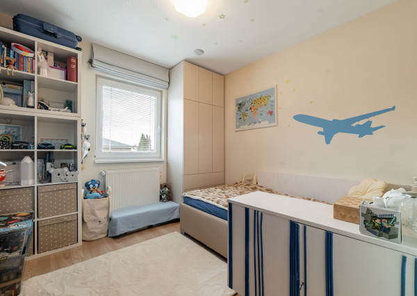 4-izb.rodinný dom s 8,2 ár.pozemkom, Vajkovce, Slnečná stráň