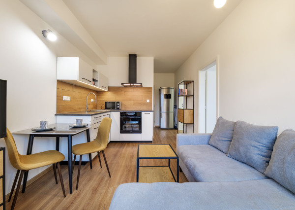 1,5izb.byt, zariadený, 35m2, Učňovská 2, KE-časť Šaca