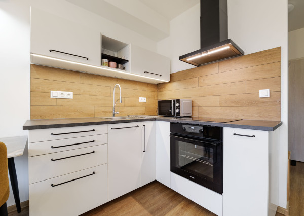 1,5izb.byt, zariadený, 35m2, Učňovská 2, KE-časť Šaca