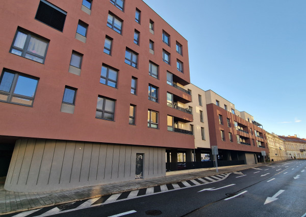 1 izb.byt s 7m loggiou+park.miesto, Rezidencia Mlynská Bašta