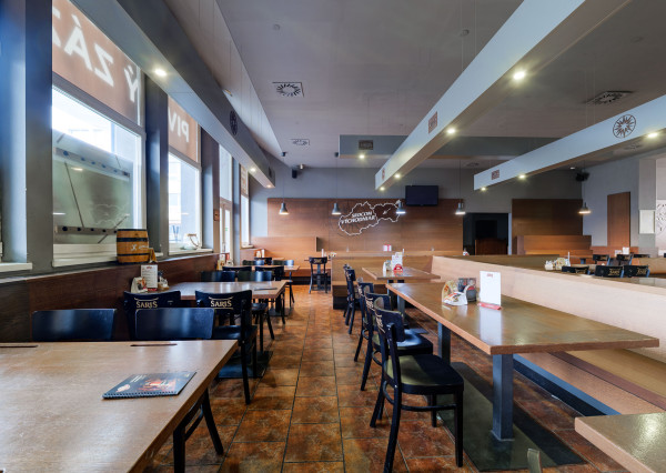 obchod a služby/reštaurácia a piváreň, ul.Nemcovej 28,Merkúr