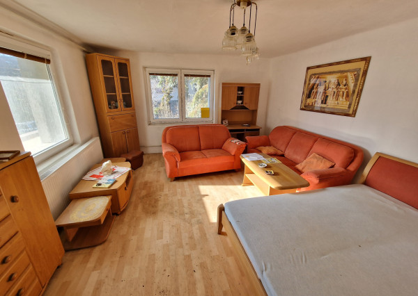 2 domy s 6,2ár.pozemkom, obec Hollóháza, Maďarsko