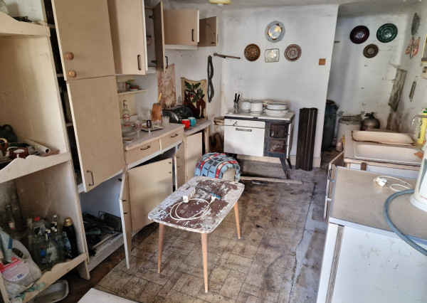 2 domy s 6,2ár.pozemkom, obec Hollóháza, Maďarsko