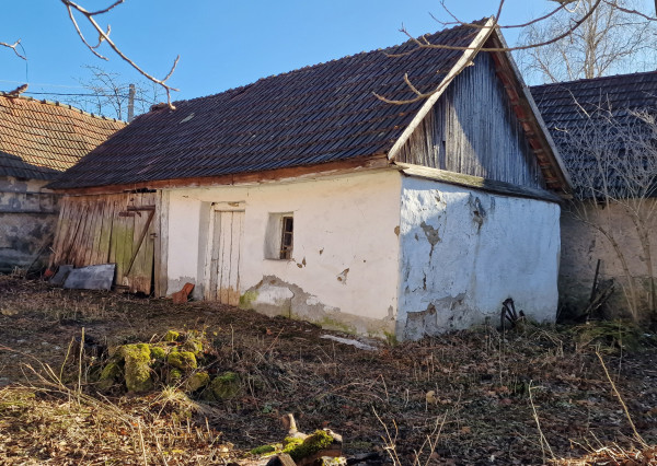 2 domy s 6,2ár.pozemkom, obec Hollóháza, Maďarsko