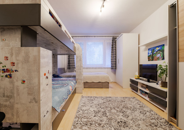 Útulný a bezbariérový 1 izbový byt s loggiou pri OC Optima