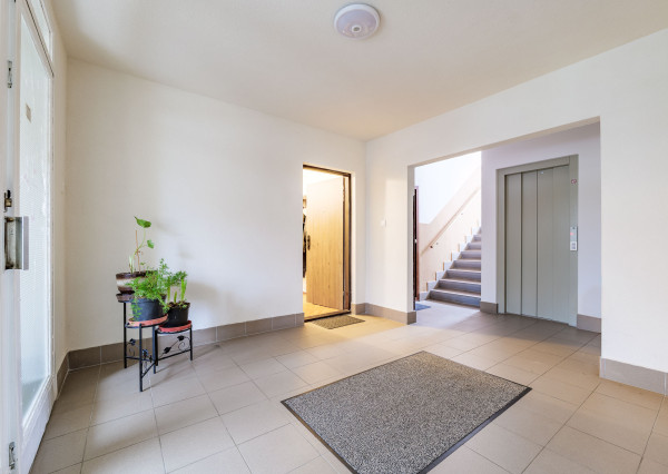 Útulný a bezbariérový 1 izbový byt s loggiou pri OC Optima