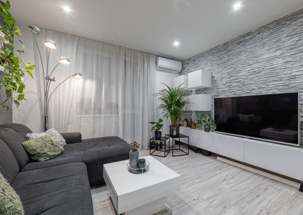 1,5-izb.byt s 7m balkónom, zariadený,Klimkovičova ul, KE-KVP