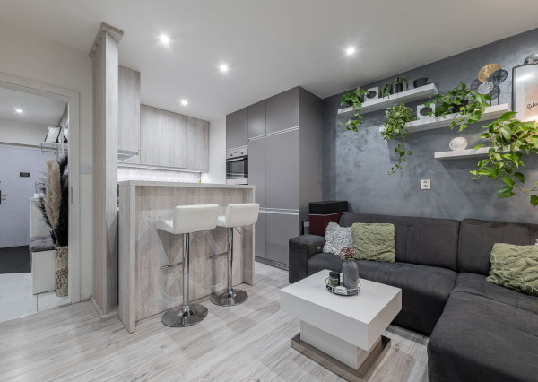 1,5-izb.byt s 7m balkónom, zariadený,Klimkovičova ul, KE-KVP