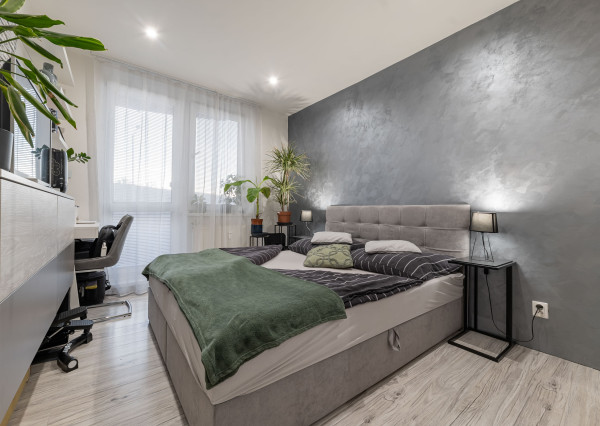 1,5-izb.byt s 7m balkónom, zariadený,Klimkovičova ul, KE-KVP