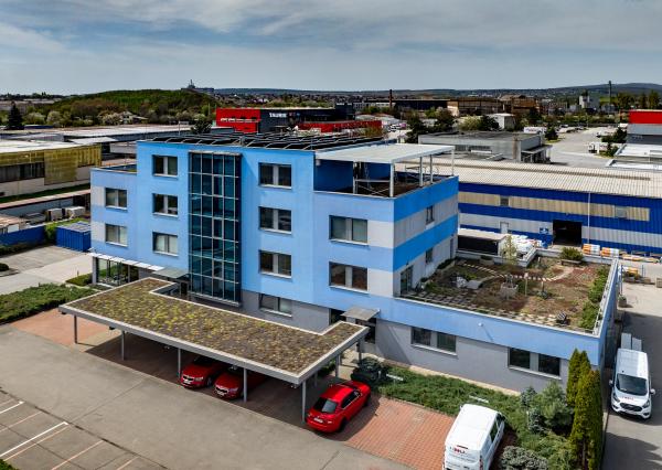 Kancelária  70m2 (2x 30m2+10m2) na prenájom v Košiciach