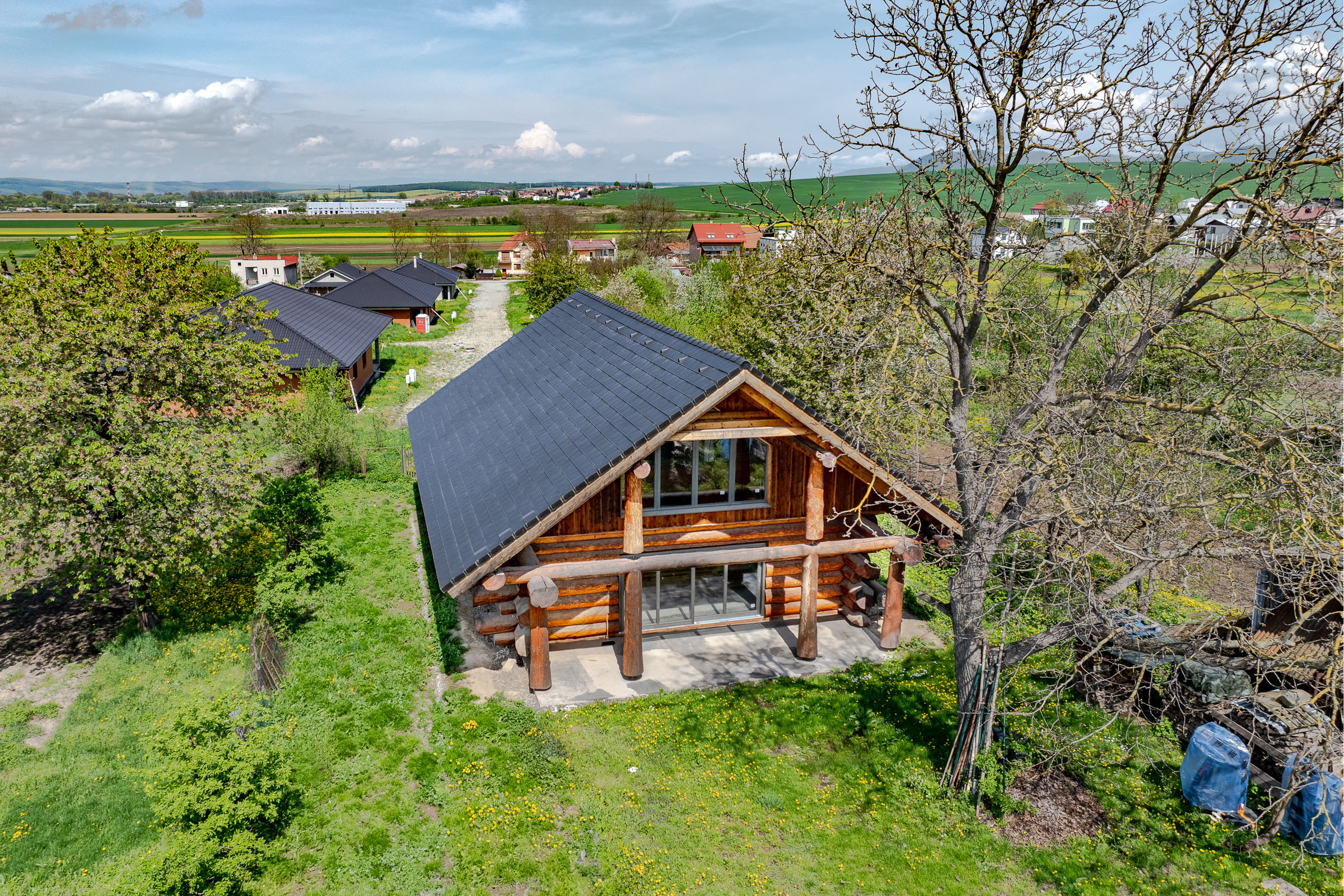 Drevený zrub v obci Ploské – skvelá investícia blízko Košíc