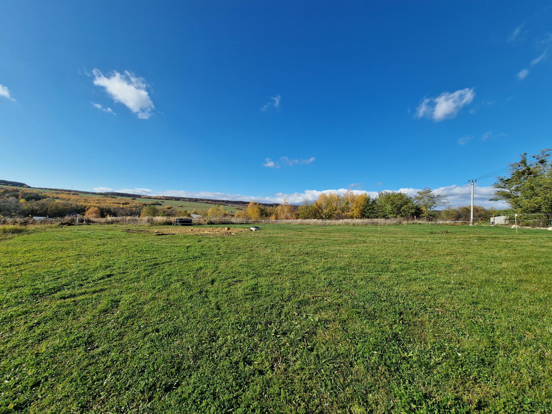 Na predaj: 12,5 ár.pozemok na výstavbu RD, Košice-Lorinčík