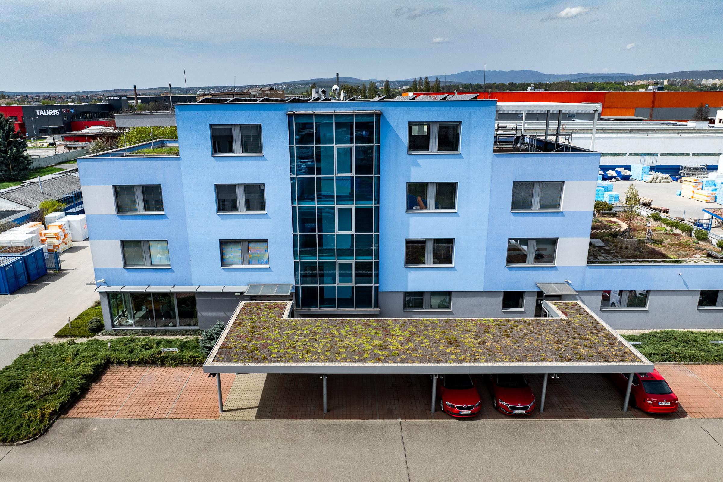 Kancelária  70m2 (2x 30m2+10m2) na prenájom v Košiciach